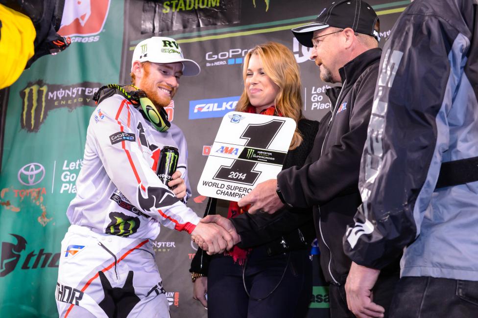 RV getting another plate from the AMA's Kevin Crowther.