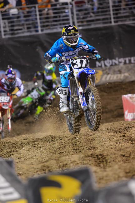 Cooper Webb put his Yamalube/Star Racing bike up front with a huge holeshot, while Dean Wilson gave chase.