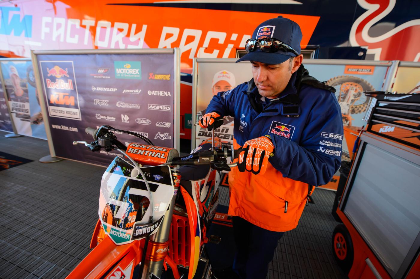 Ryan Dungey's mechanic Carlos Rivera.