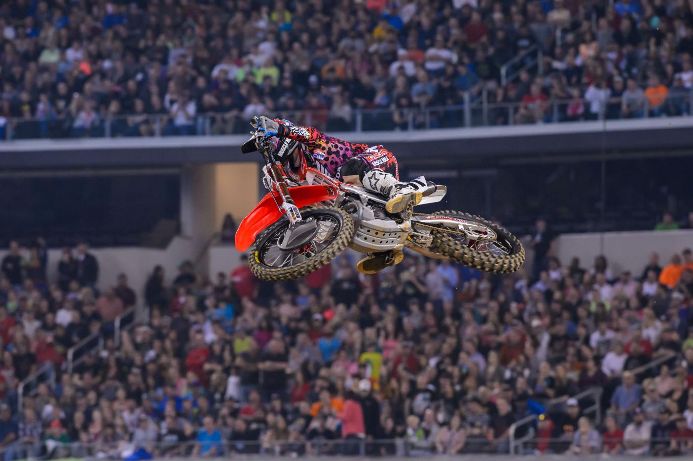 Dallas: 10 gallon whip.