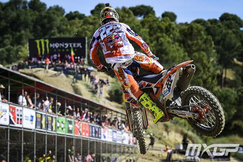 Antonio Cairoli leads the MX1 Class. 