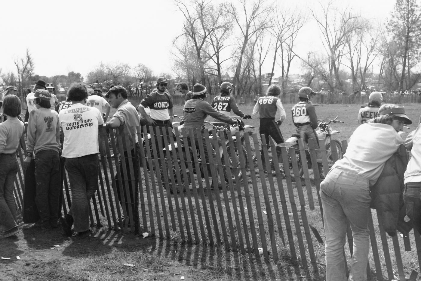 Riders await the start of the first-ever 125 National, as 1974 marked the first year for a 125 National Championship class. 