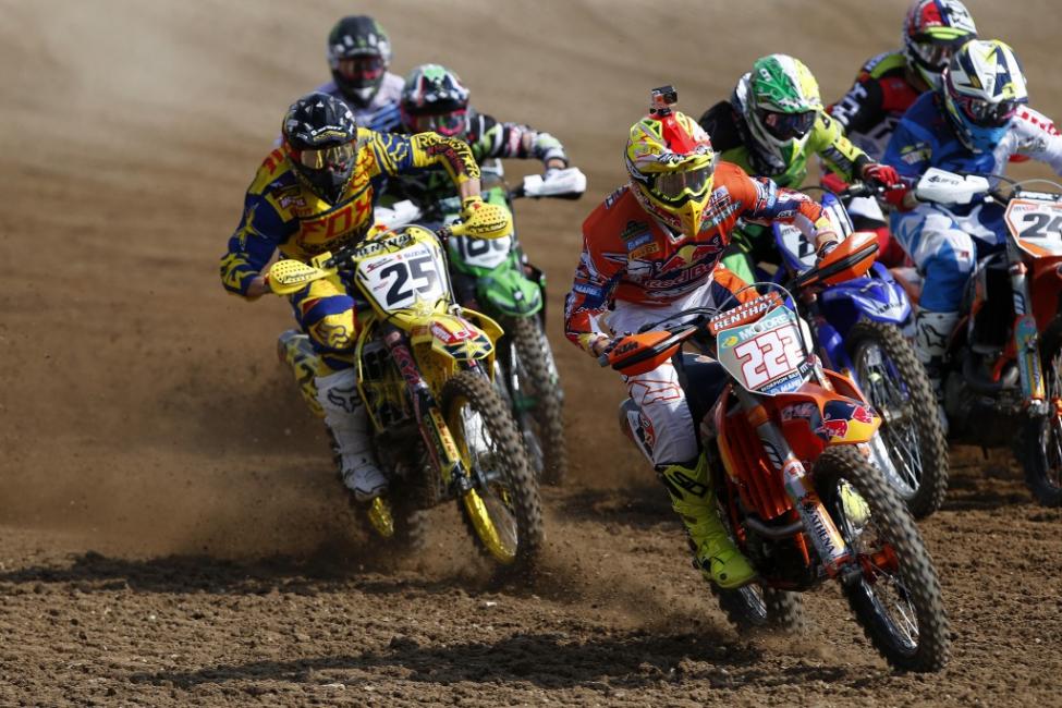 Antonio Cairoli (222) leads the MX1 Class in Europe. 