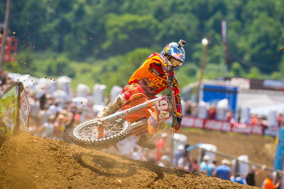 Just five rounds into his 45MX rookie season, Roczen leads veterans Ryan Dungey, James Stewart and Trey Canard.