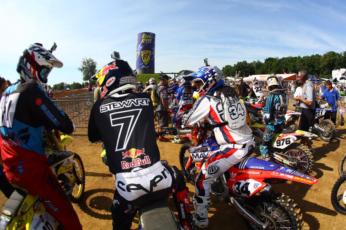 BDW50749-3375664188-O