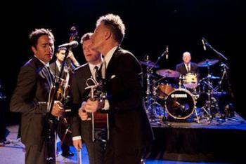 Lyle Lovett to Appear on Bike Week Radio Show