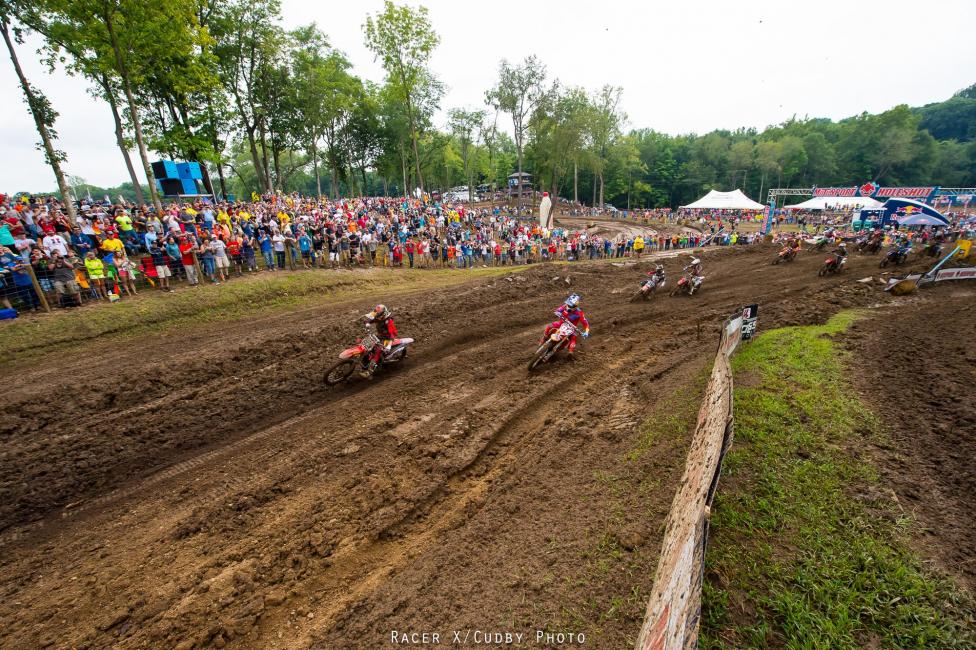 Canard and Roczen out front early.