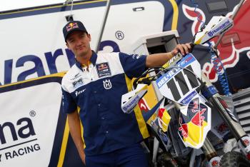 Clout to Replace Ferris for Australia