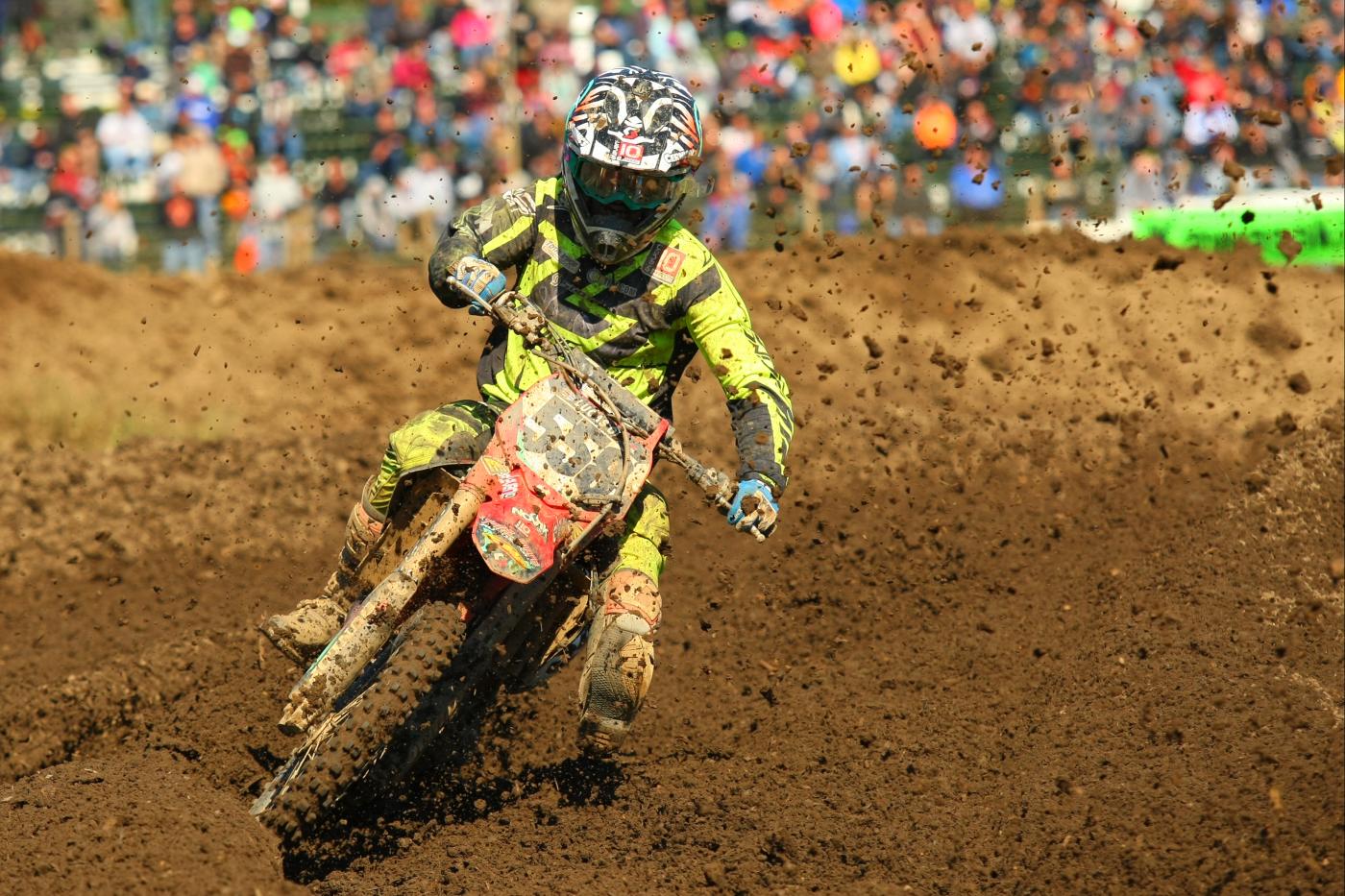 Butler, Pennsylvania's Dylan Slusser battled Kessler in the second 250 moto, eventually settling in for second place. This result, coupled with a first moto fourth, earned Slusser second overall. 