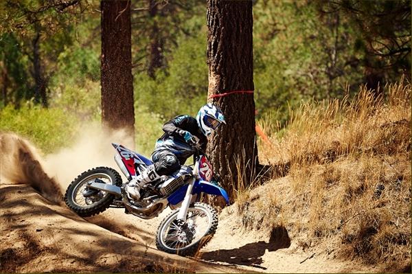 No lights, but electric start and a six-speed gearbox.