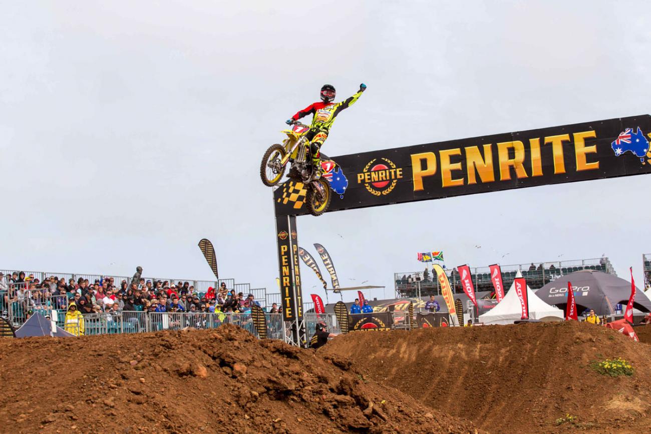 Matt Moss, Gavin Faith Complete Sweeps at Phillip Island