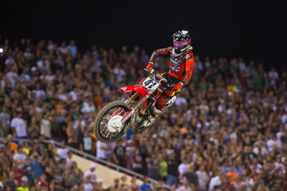 Canard won two of three main events Saturday night.  