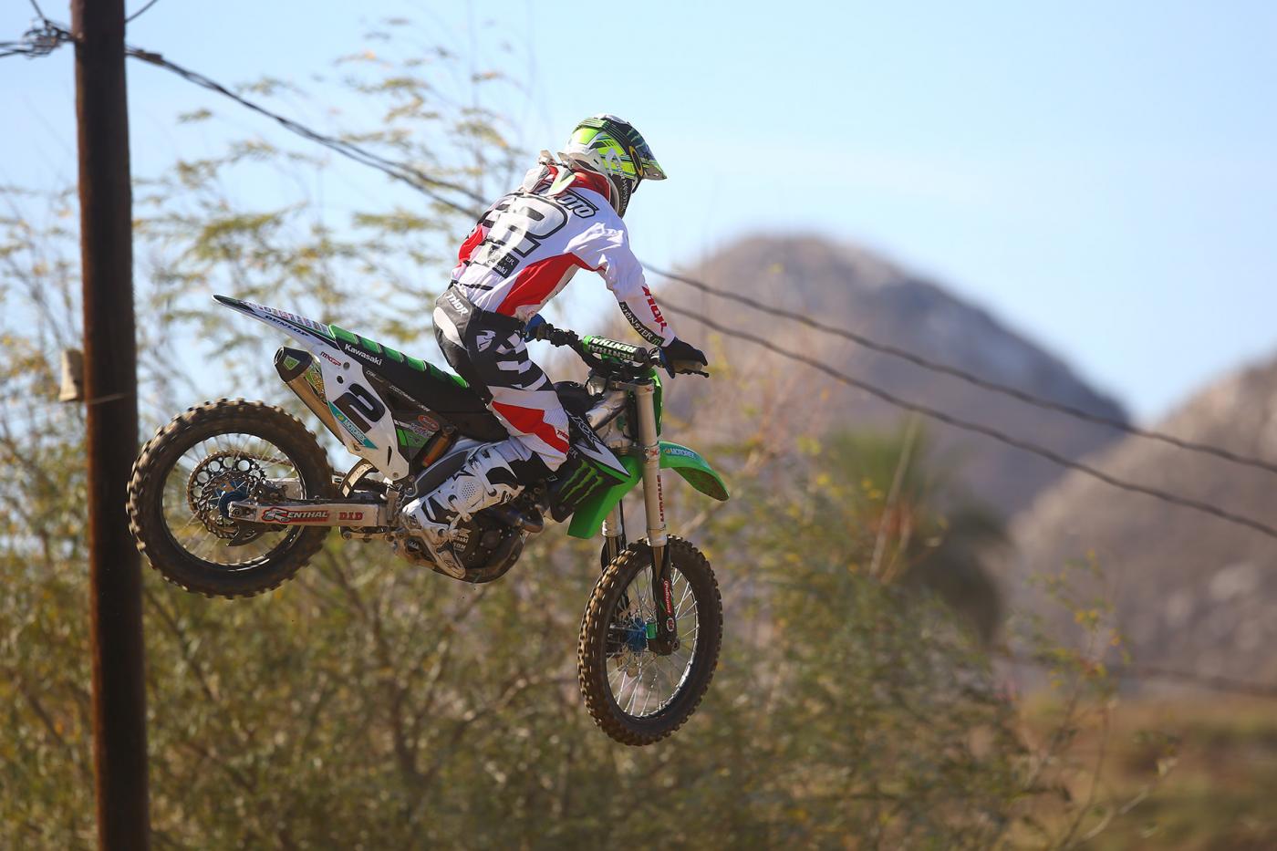 BDW56219-3667783340-O