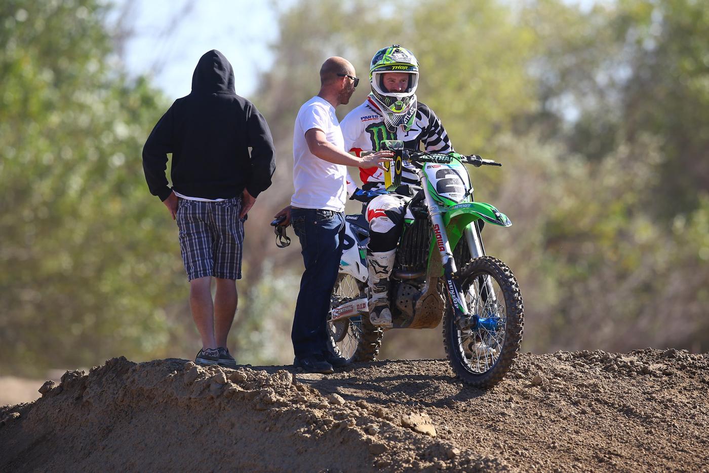 BDW56290-3667786351-O