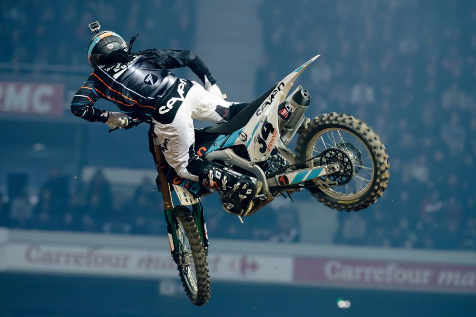 Malcolm Stewart will race for the GEICO Honda team in the 250SX West Region. 