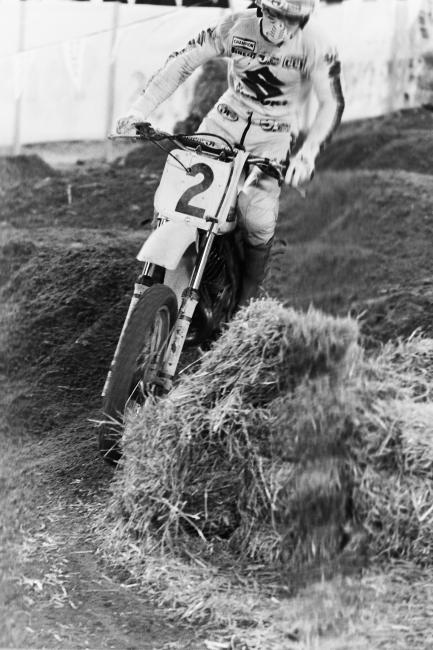 Kent Howerton (2) goes around one of those organic course-barriers that used to be all the rage before the pre-fab foam Tuff Block was invented!