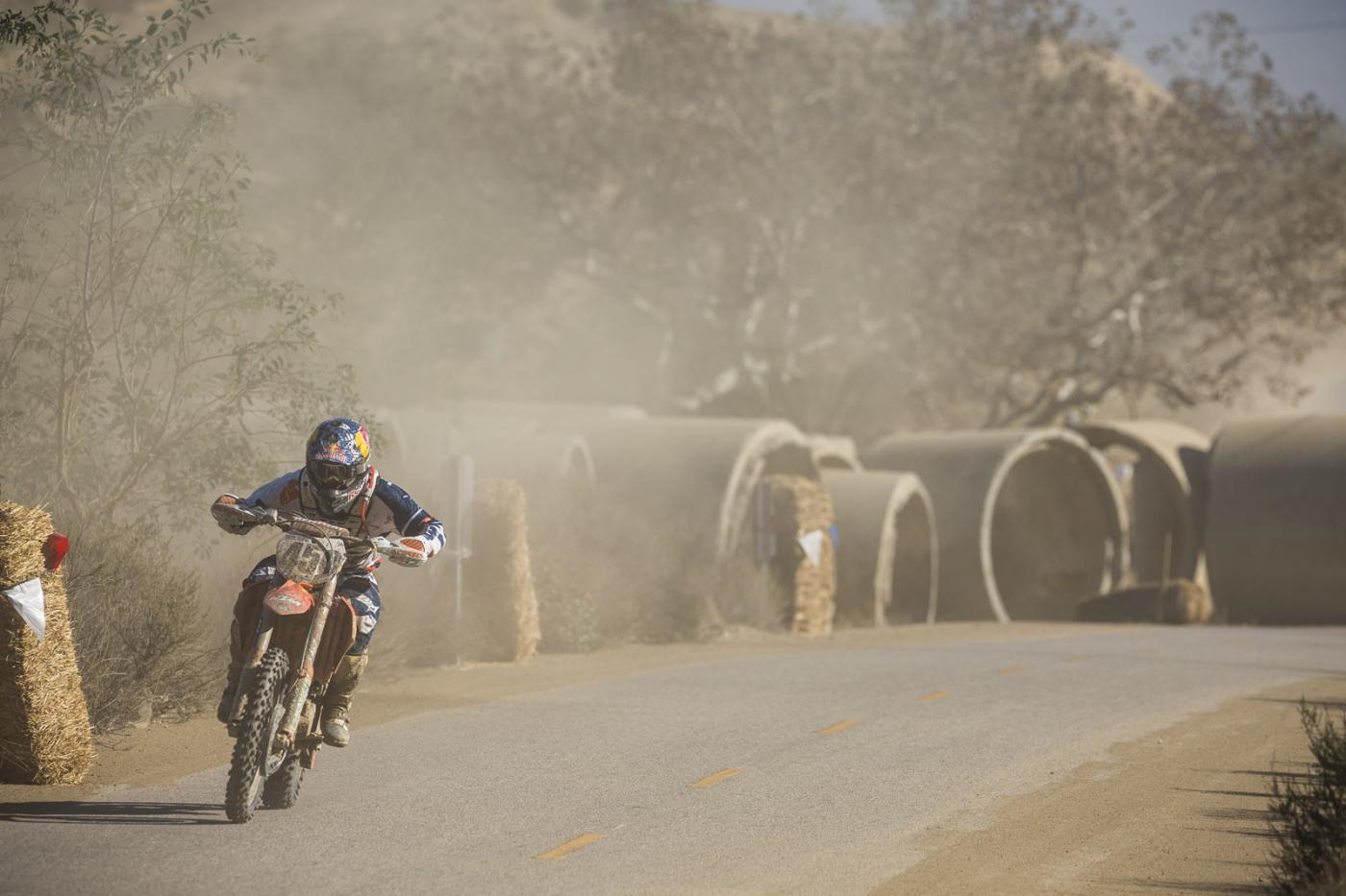 GM_141130_RBDAYINTHEDIRT_0405