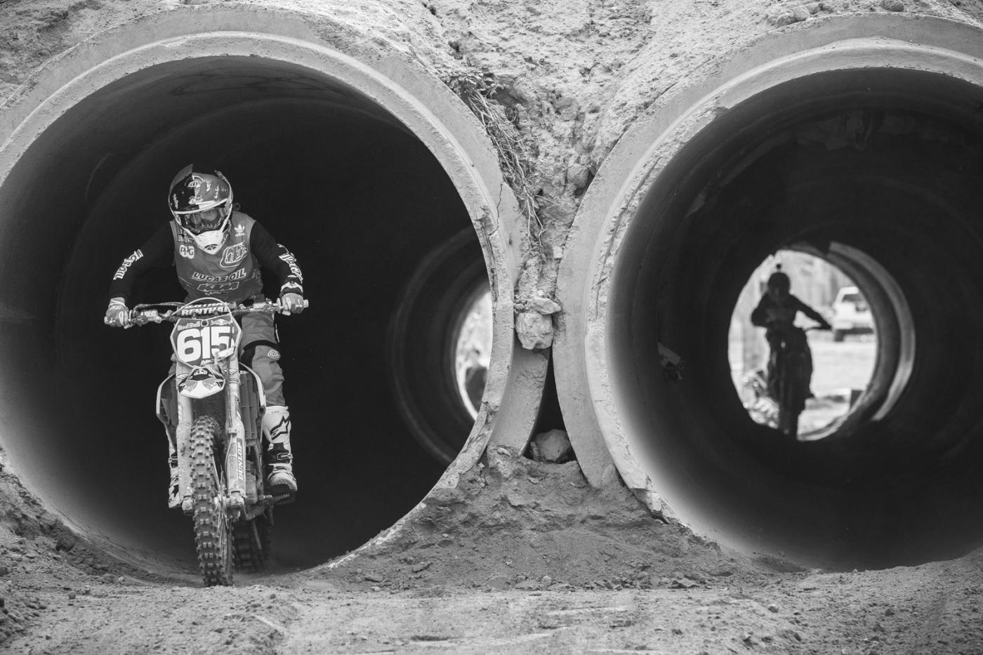 GM_141130_RBDAYINTHEDIRT_1237