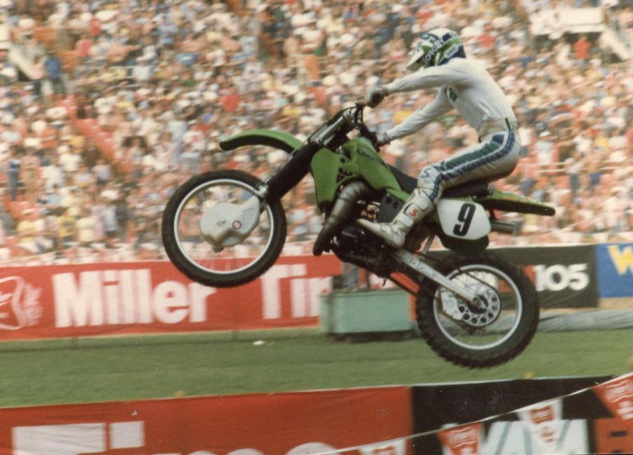 Like Johnny O’Mara, Jeff Ward was showing winning speed by 1983 but had yet to put it all together for a win in AMA Supercross.