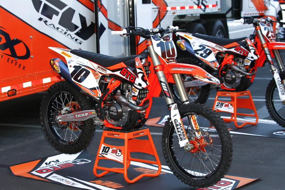 Brayton and Shorty also get the new bike. 