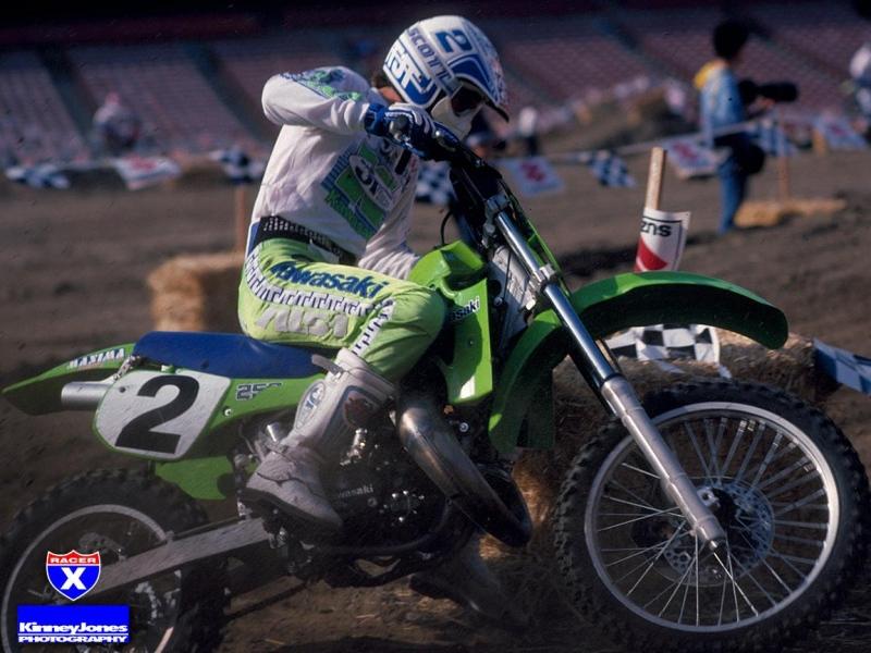 Kawasaki brought on Ron Lechien in 1986, but the Dogger couldn’t find his rhythm in supercross and finished the season ranked seventh, without any wins. The switch to production bikes wasn’t smooth for Kawi in ‘86.
