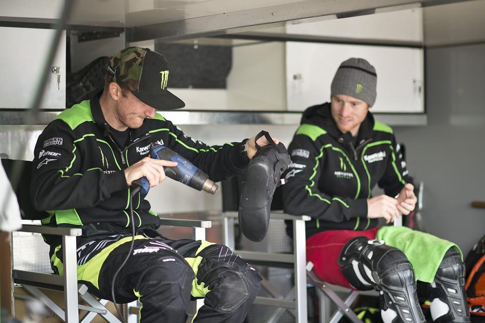  Good friends, Rattray (left) and RV talk shop at a recent test session. 
