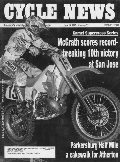 McGrath (15) battles with Kawasaki’s Mike Kiedrowski, who would win two rounds in 1993 and finish second in the final points.