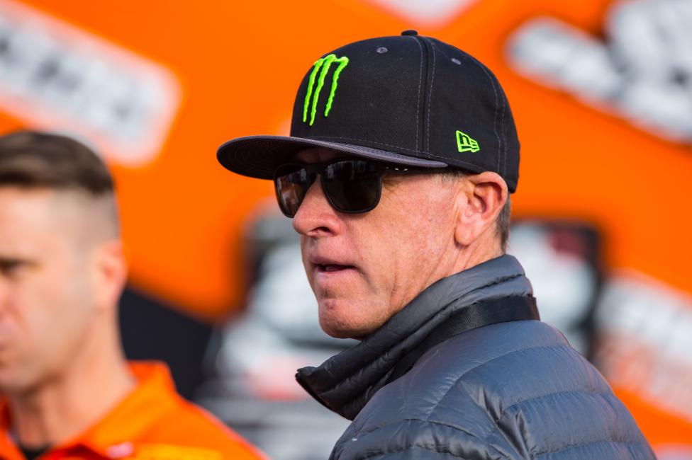 The O'Show keeps his eyes on Justin Barcia.