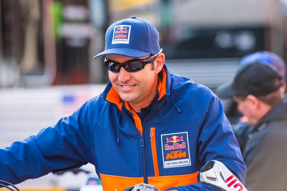 Dungey wrench and bike weight-loss guru Carlos Rivera.
