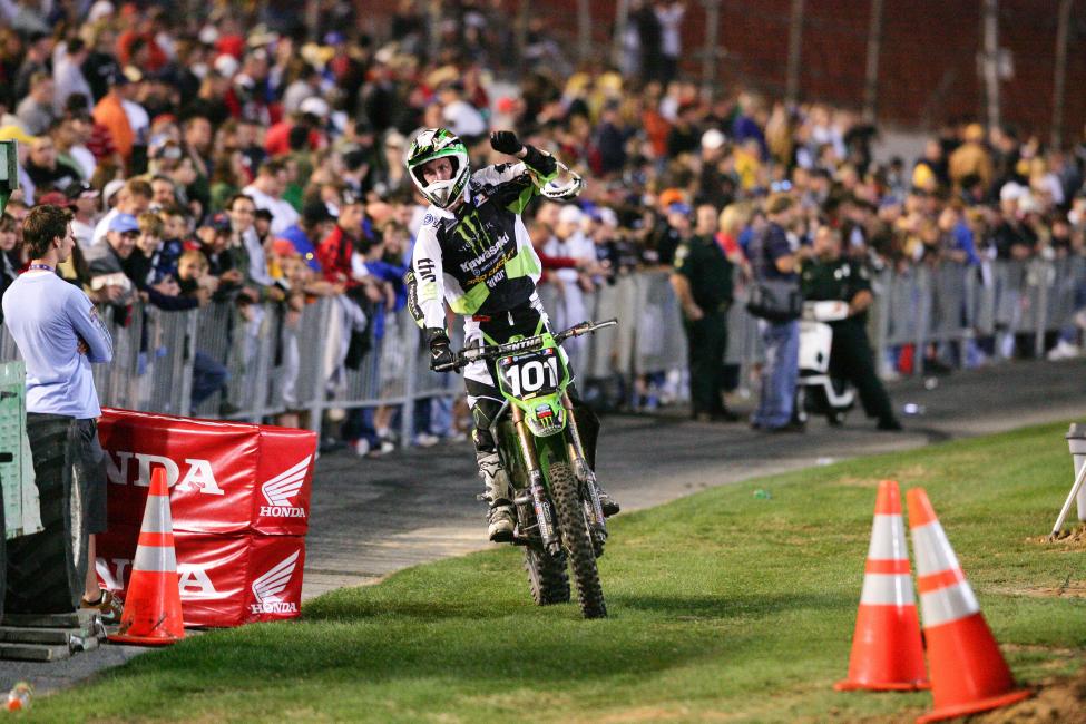 Ben Townley recorded two wins in a row in 2007 after getting a DNF. 