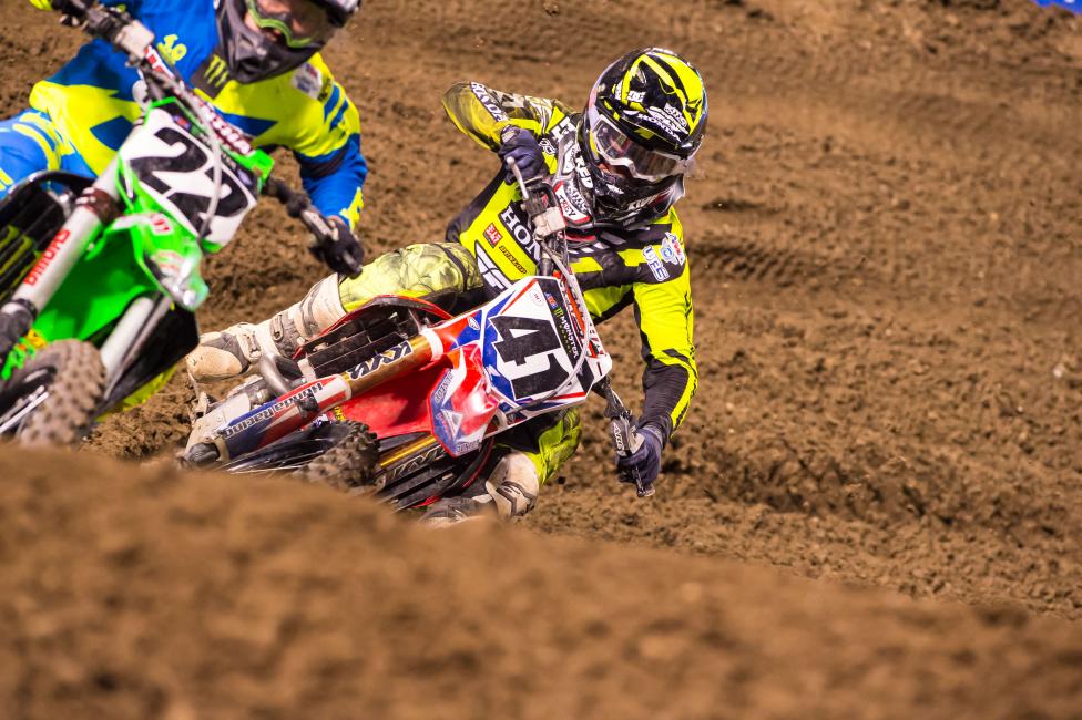 Canard has stayed out of social media this week. 