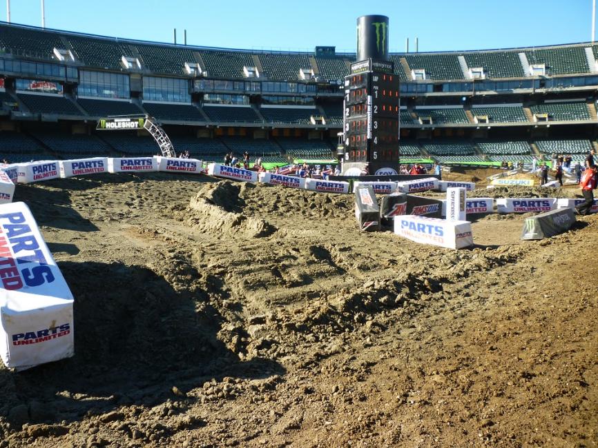 The sand section is banked this, with an inside line carved into it.