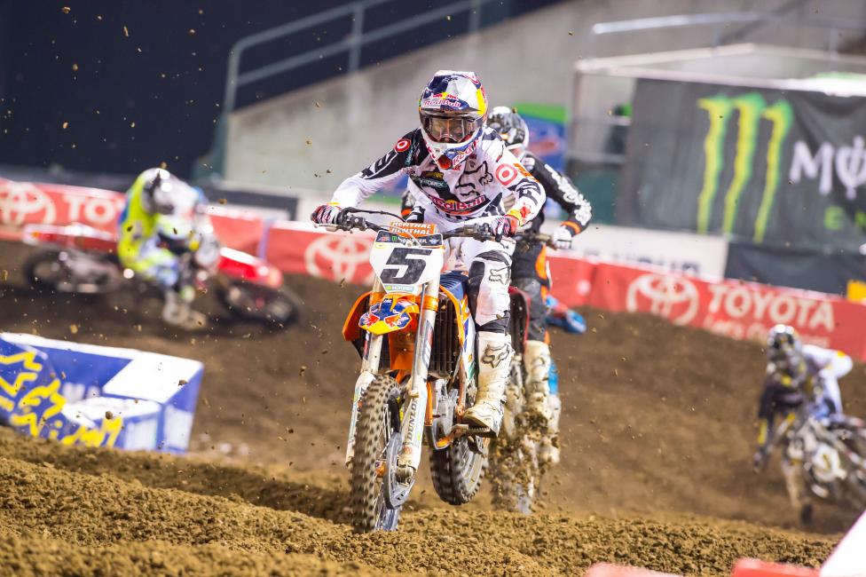 Dungey leads nearest competitor Ken Roczen by 4 points in the standings. 