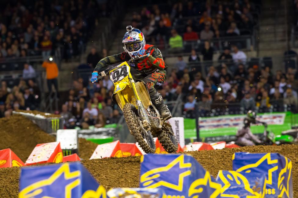 Kenny chopped 2 points off of his deficit to Ryan Dungey, and he's now down by 9 points. This is going to be a great season!