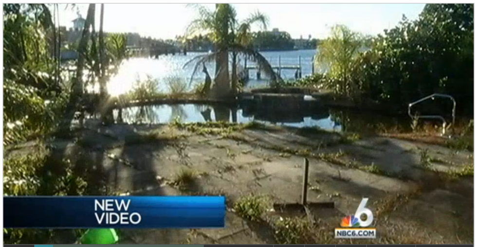 Blake Wharton is now with the band.