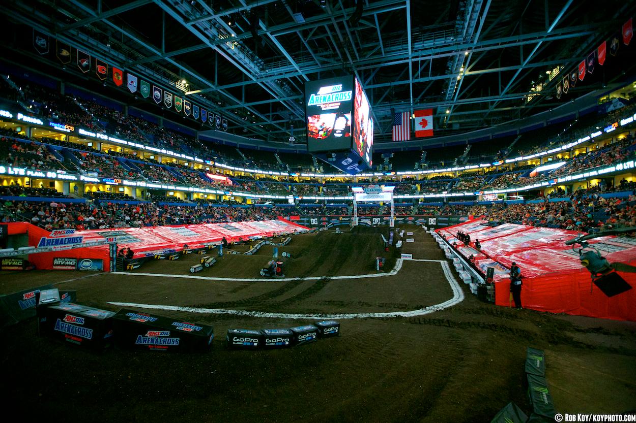 TAMPA-AX-NIGHT-_1172