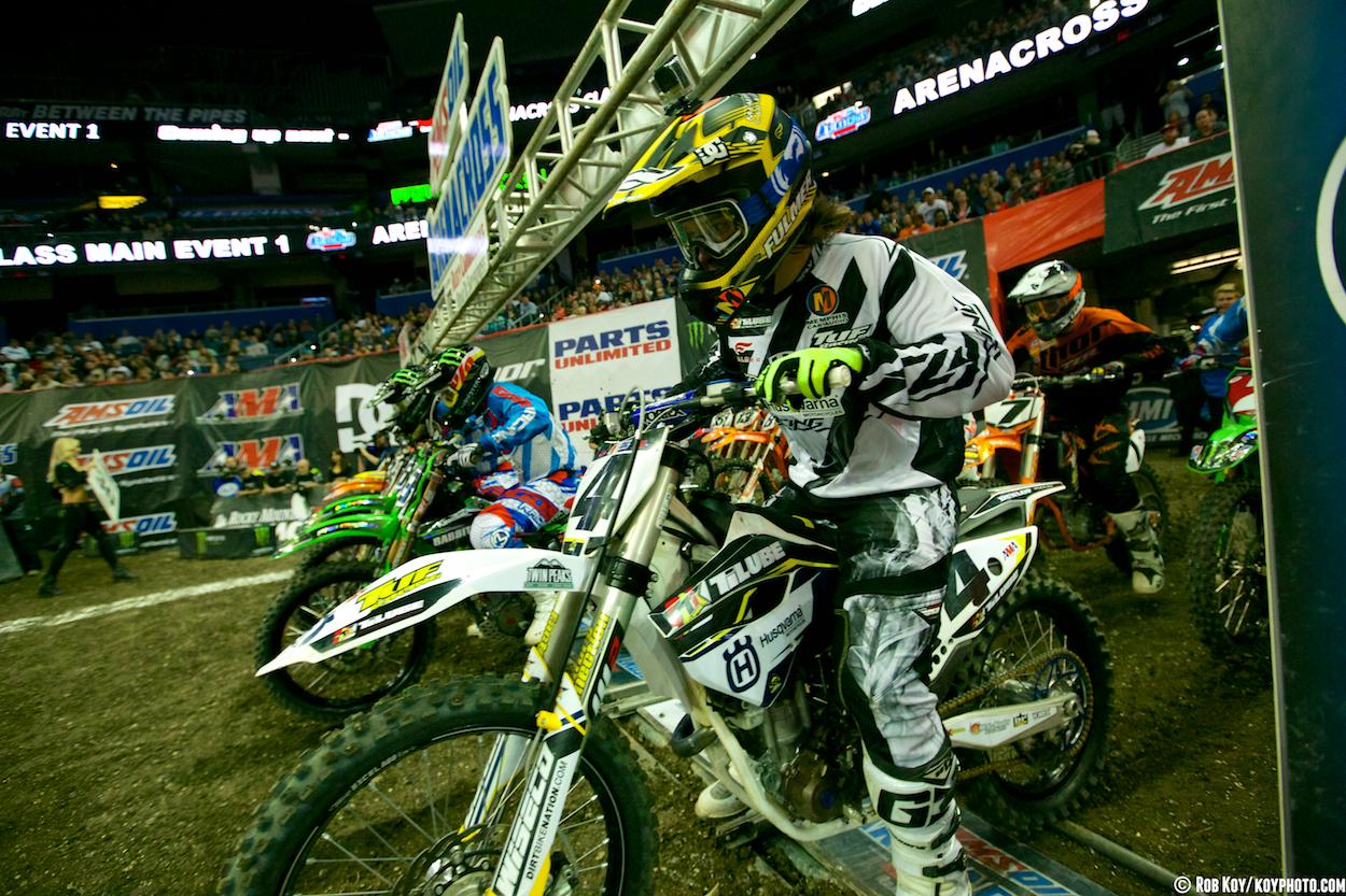 TAMPA-AX-NIGHT-_1372