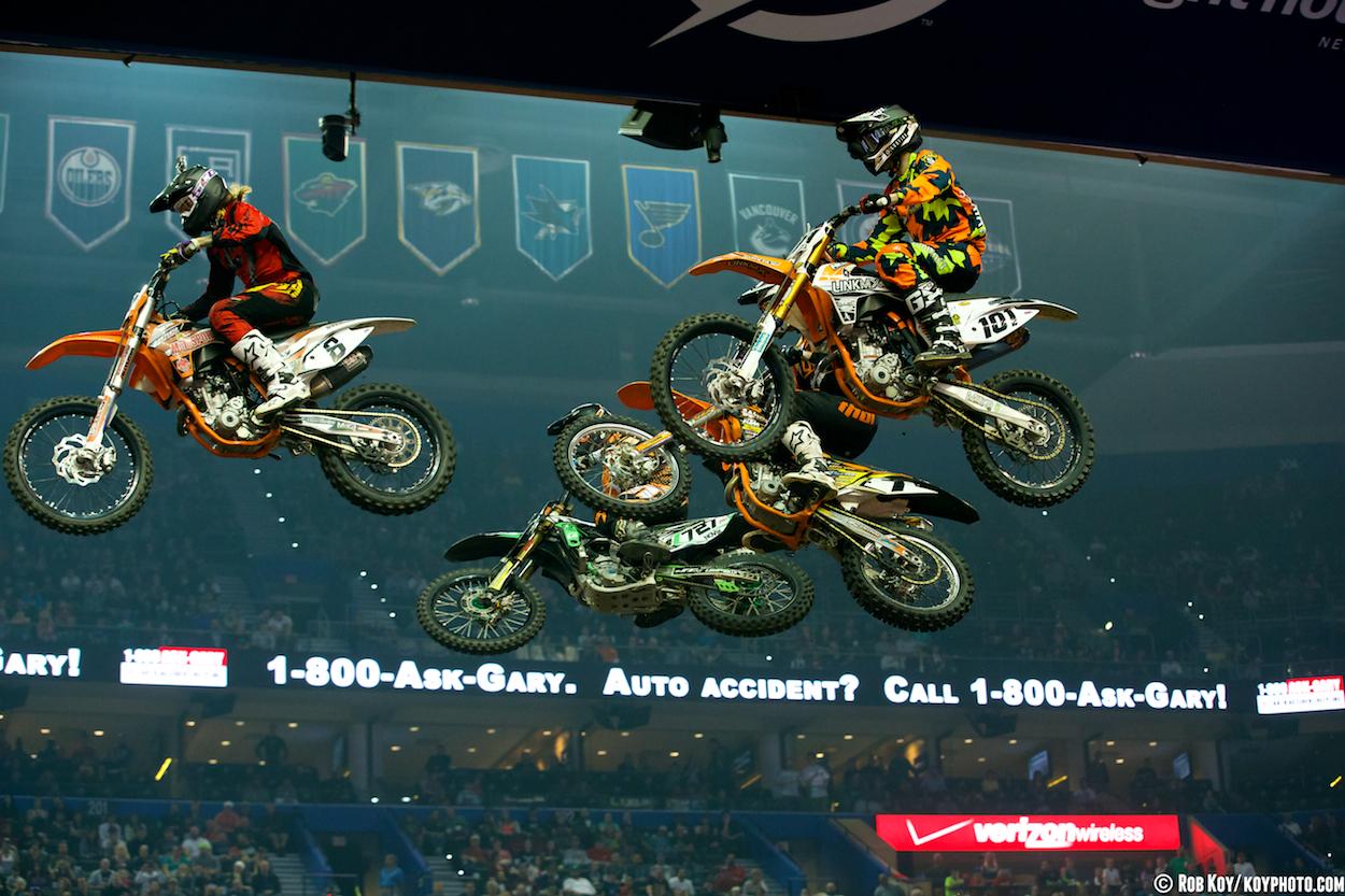 TAMPA-AX-NIGHT-_0323