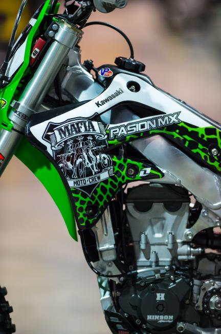 ANSR rider Nick Wey even carried the 1990 Johnny O'Mara gear look to his graphics.