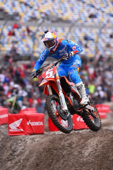 Points leader Ryan Dungey was sixth fastest.  