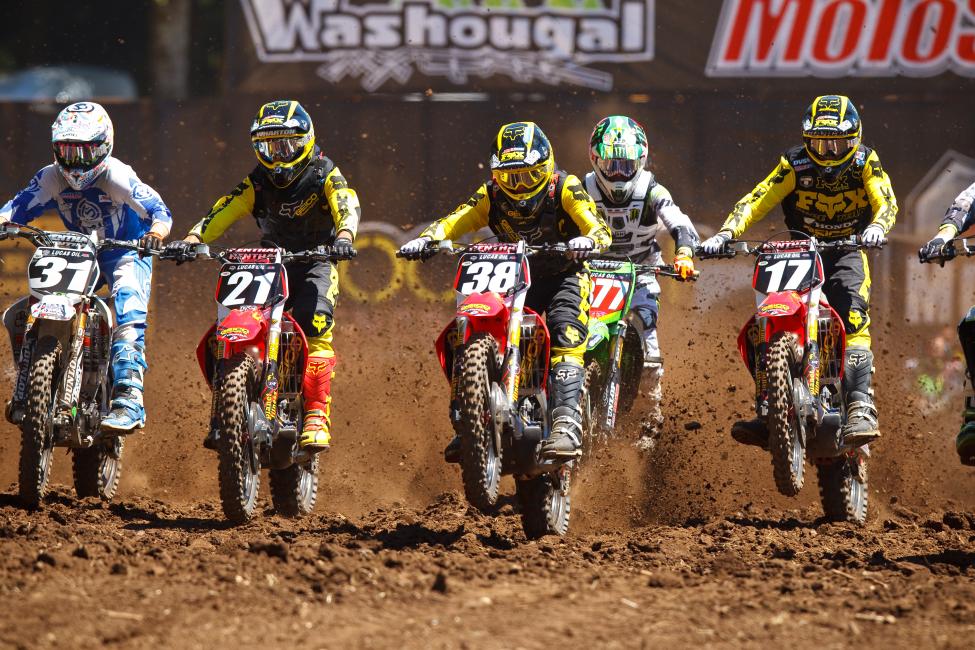 Fox celebrated an anniversary with this old-school gear, as seen on Wharton, Canard and Barcia.
