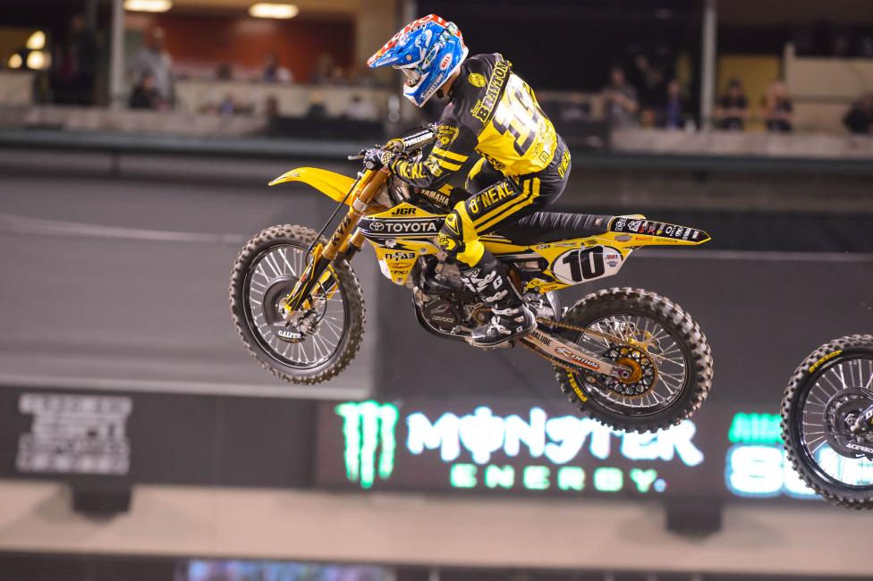 Last year the Toyota/JGR boys got into the retro thing with these yellow and black bikes. O'Neal even made matching gear for Justin Brayton.