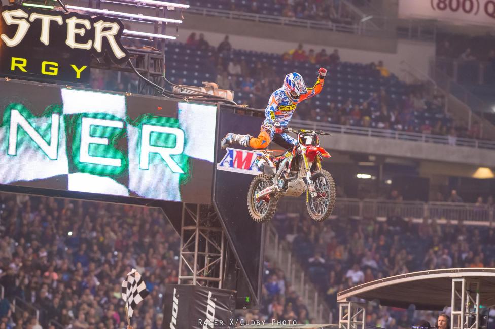 Win number 1 for Justin Bogle in 2015. 