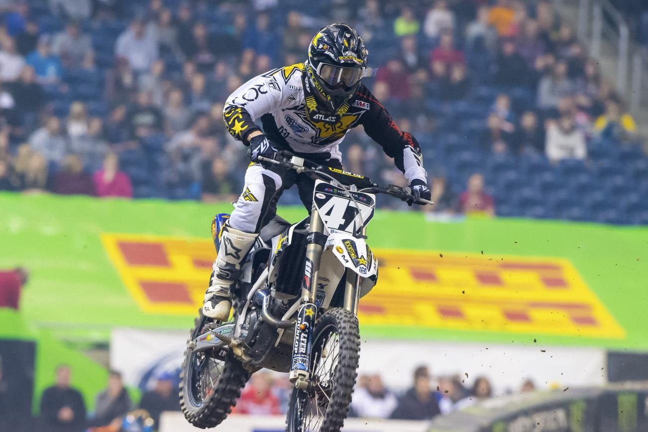 Martin Davalos Sidelined for St. Louis