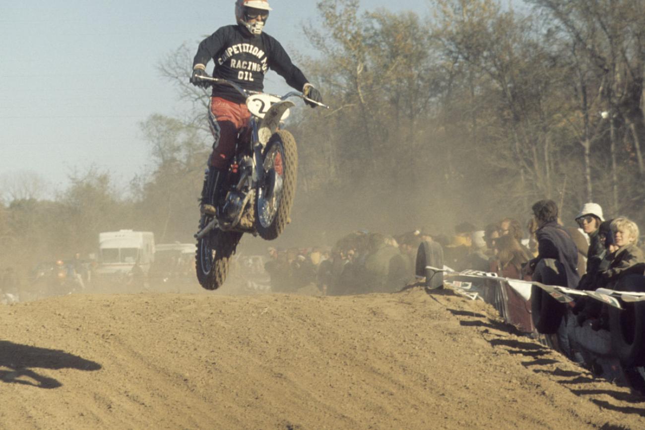 Here is a rare photo of Dick Mann racing the Trans-AMA in 1971 on a BSA.