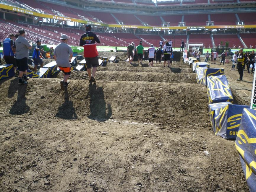 The whoops definitely aren't small, but the sets aren't extremely long.