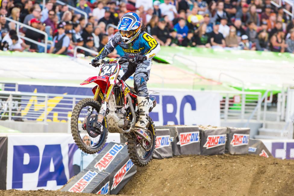 With the low-pressure situation, Malcolm Stewart could pull off another win.