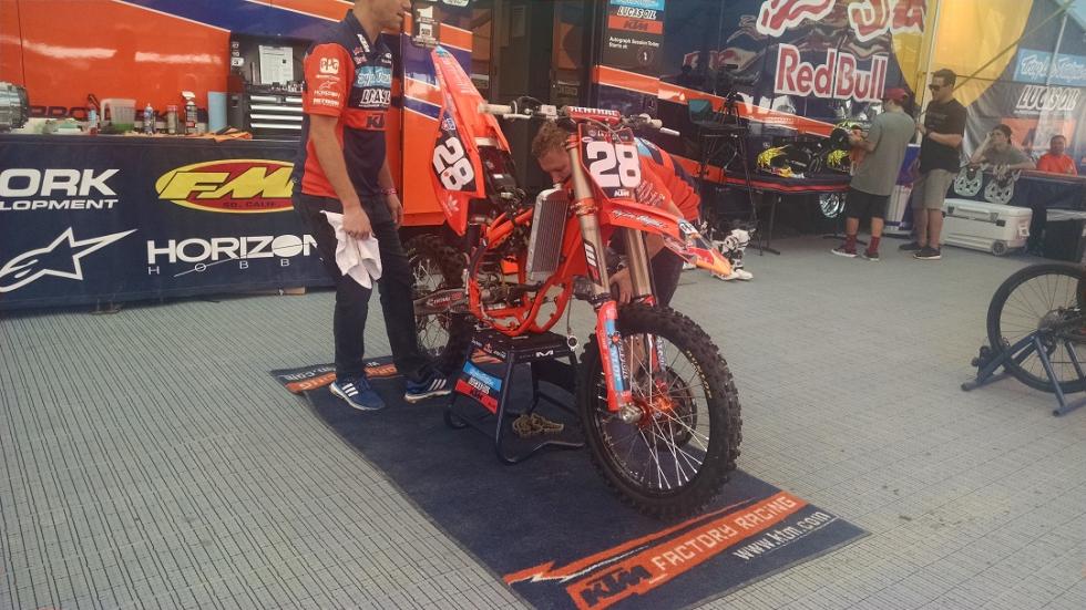 All in a day's work for these guys.