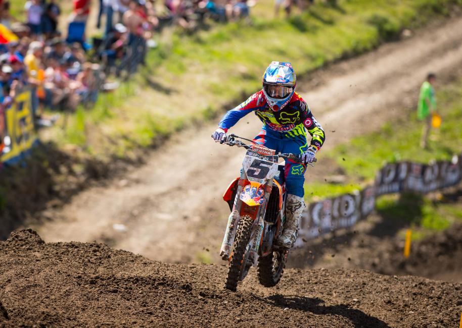 Ryan Dungey enters round four with the red plate. 