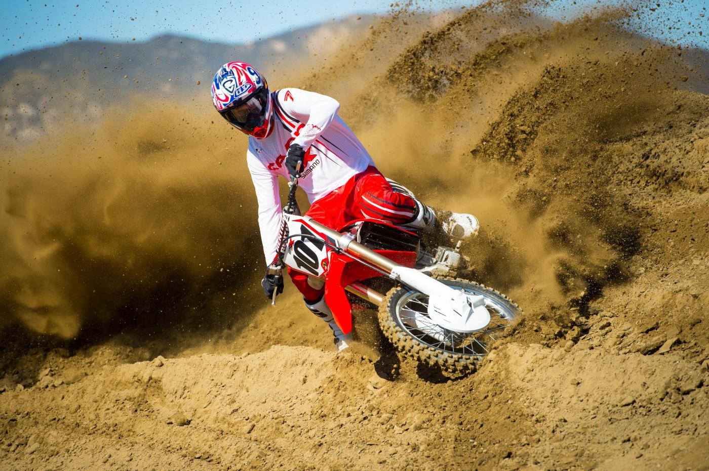 HondaCRF450R-2016-Cudby-014